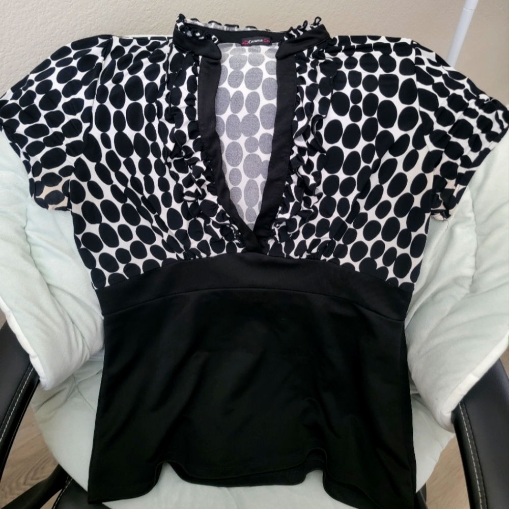 Women's L Cocomo Black & White Dress Shirt